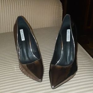 Cape Robin metallic silver pumps